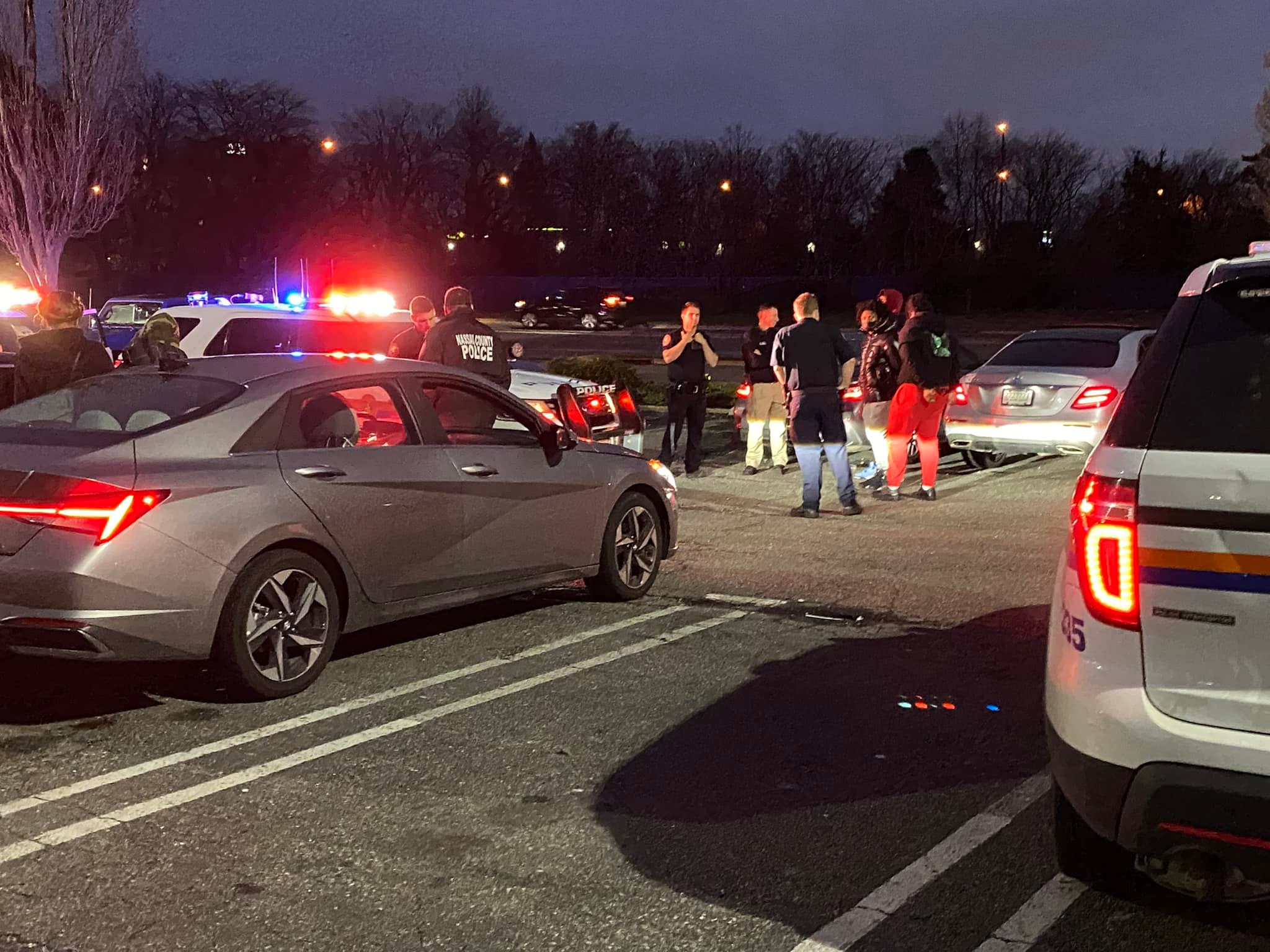 Multiple shots fired in Roosevelt Field Mall.