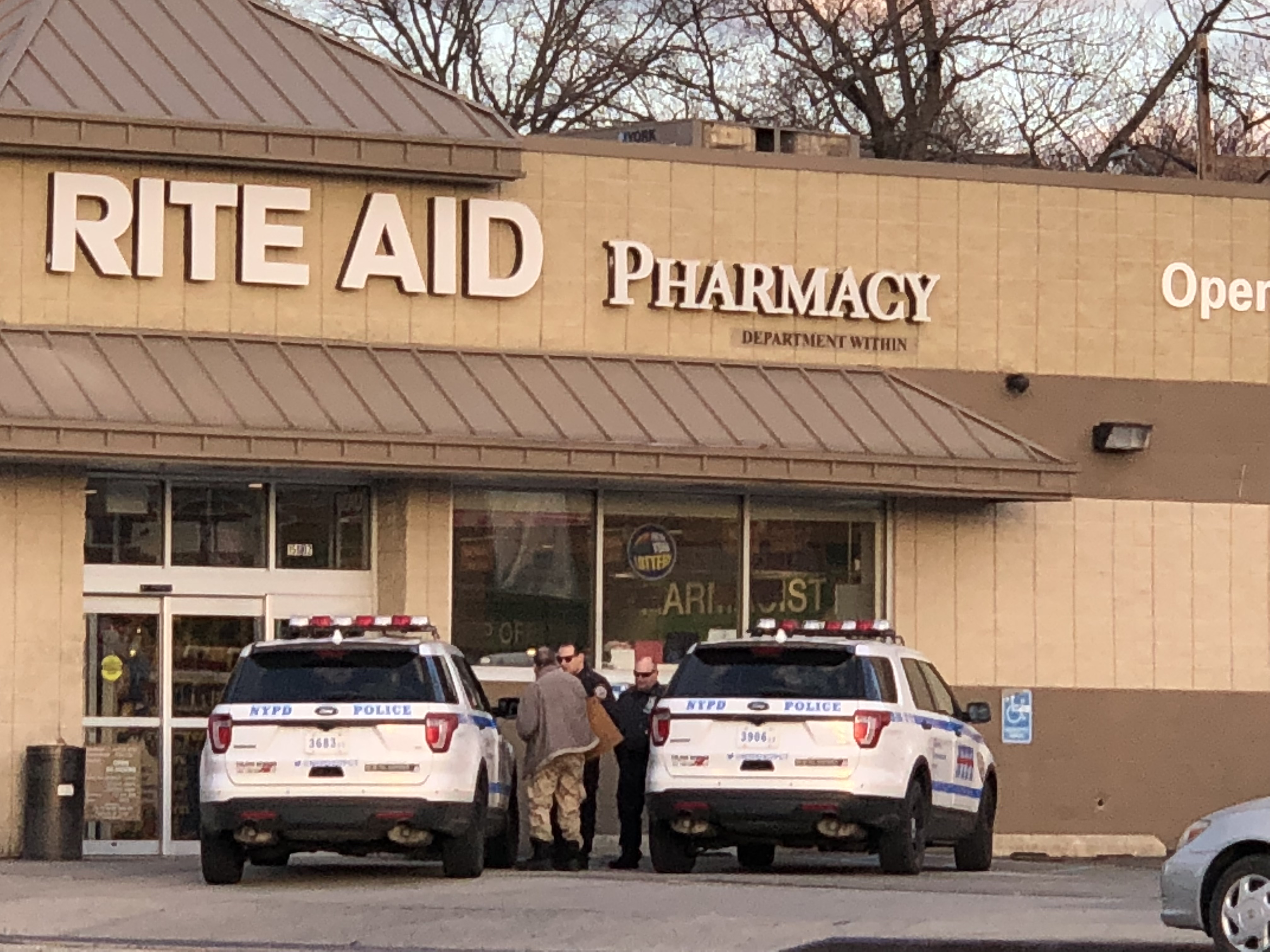 Police investigation on Union Turnpike near 164 Street in Fresh Meadows.