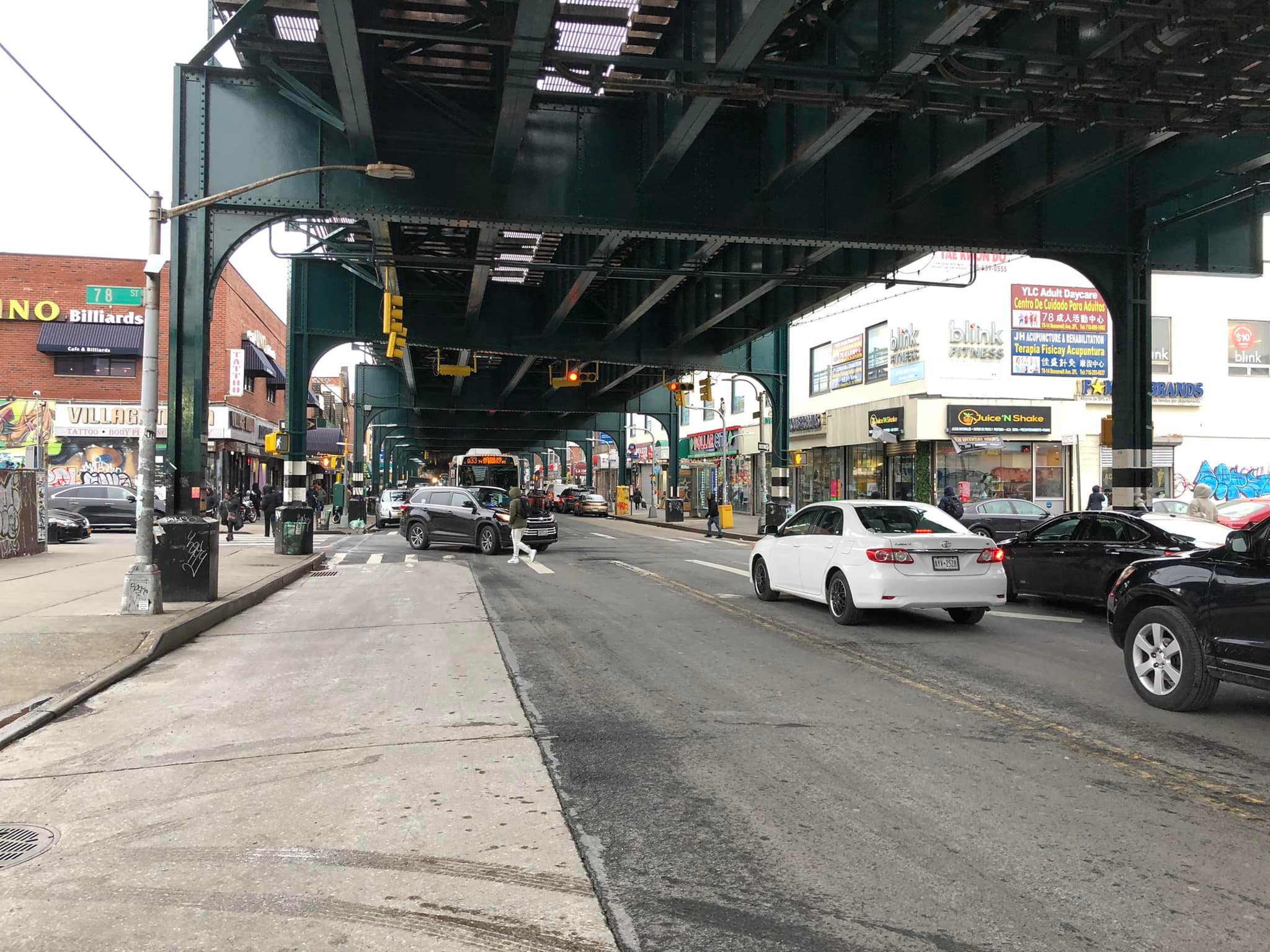 Roosevelt Avenue eastbound in Jackson Heights.